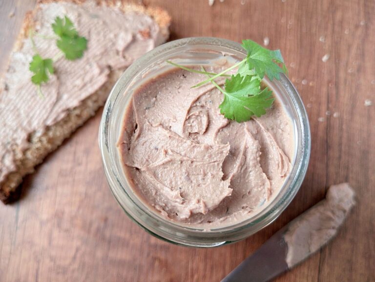 Easy Chicken Liver Pâté Recipe (Nutrient-Dense & Family-Friendly)