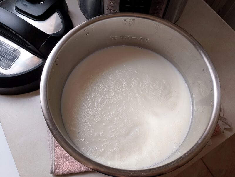 Cooling boiled milk in instant pot insert