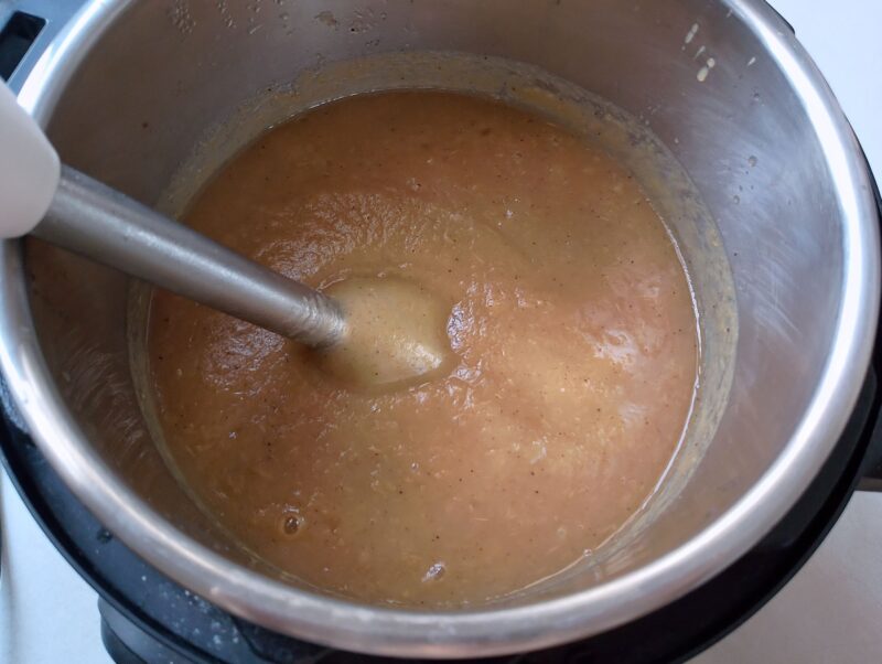 Blending apples in Instant Pot with immersion blender